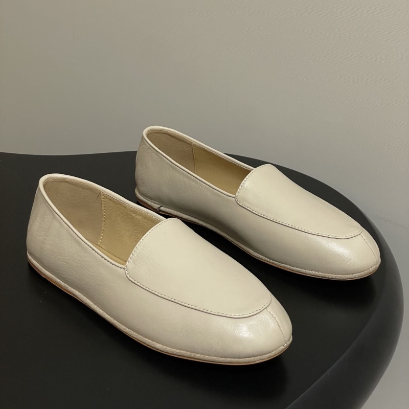L0r0 P1ana loafers